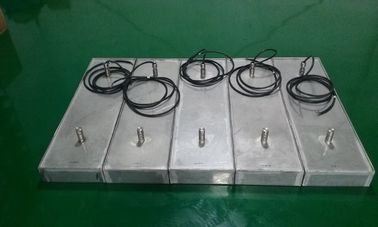 Les générateurs et les transducteurs ultrasoniques immersifs imperméabilisent la boîte en métal de cachetage