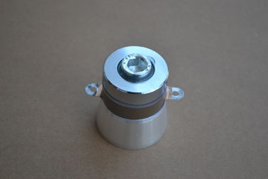Transducteur piézo-électrique standard de capteur de vibration de la CE pour le décapant ultrasonique 40k 50w