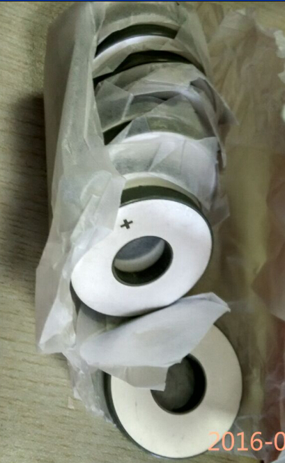 Tube en céramique piézoélectrique PZT5 PZT -8 PZT -4 d'anneau de Piezoceramic de disques d'ultrason