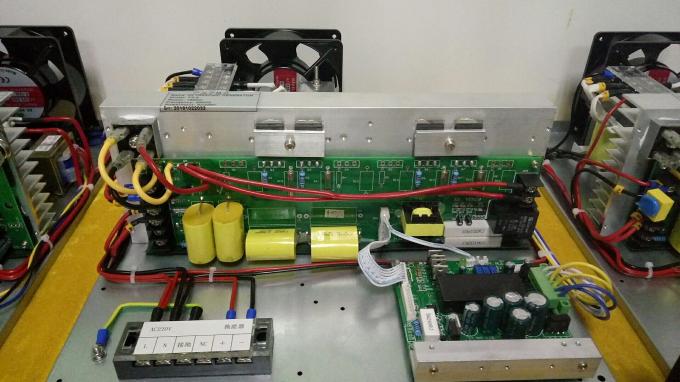 CE ROSH TUV de carte d'entraînement de transducteur de nettoyage ultrasonique de 60W 40 K
