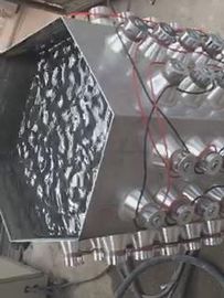Transducteurs réguliers de nettoyage ultrasonique collant autour le réservoir de nettoyage